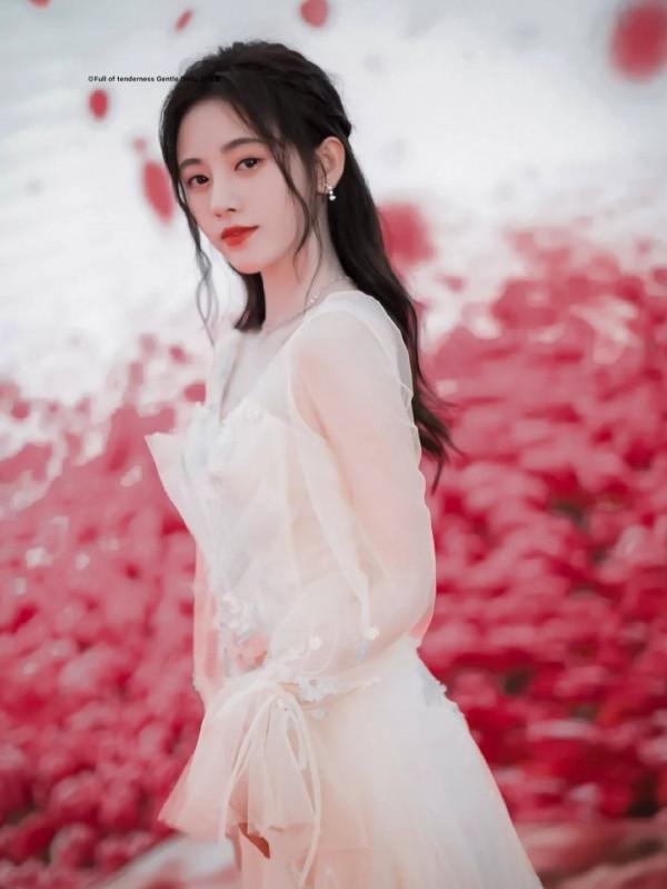 高畫質美照｜四川美少女鞠婧禕