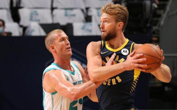 狂轟31+9+7!三球展露巨星相,導演23分大逆轉,喬丹這次賭對了 狂轟31+9+7!三球展露巨星相,導演23分大逆轉,喬丹這次賭對了