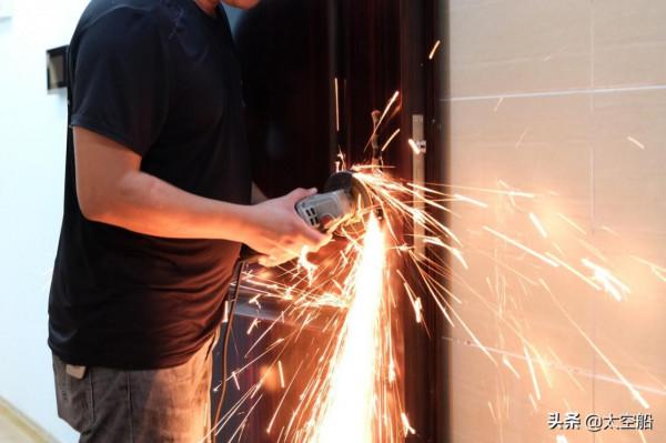 強大人臉識別,貼心實時監控,德施曼月光寶盒Q8F Pro評測 強大人臉識別,貼心實時監控,德施曼月光寶盒Q8F Pro評測