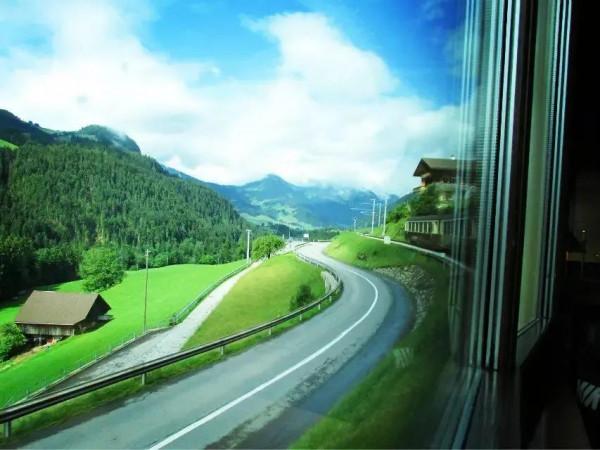 瑞士之行——從蒙特勒到格林瓦爾德