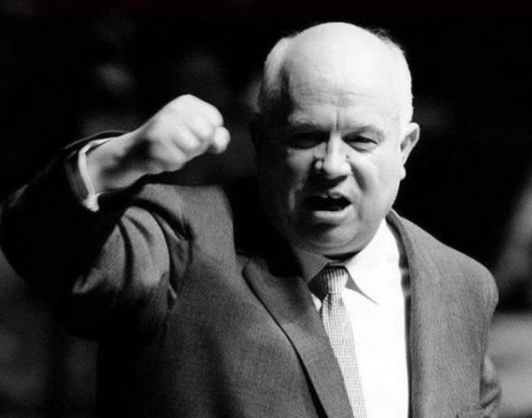 1965年，毛主席急電約見周恩來，接著6萬人神秘消失18年