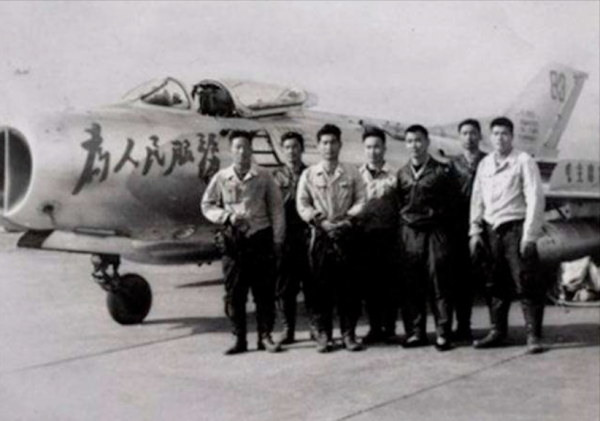 1954年英國客機被誤擊墜毀,引發中美海南空戰,具體怎麼回事? 1954年英國客機被誤擊墜毀,引發中美海南空戰,具體怎麼回事?