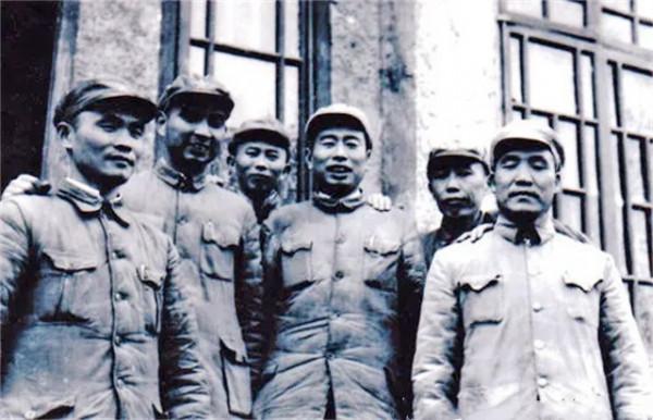 段君毅:曾是兩省的省委書記,不搞特殊,兒子僅是副科級 段君毅:曾是兩省的省委書記,不搞特殊,兒子僅是副科級