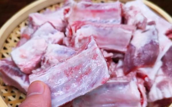燉排骨煮豬肉時，記住這“4不放”，肉香味正沒腥味，營養不流失