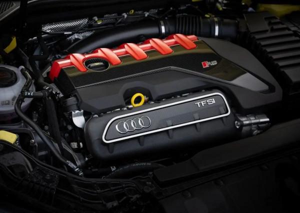 它讓全輪驅動的奧迪RS3也能成為漂移&OpenCurlyDoubleQuote;神器&rdquo;&vert; CAR FUN