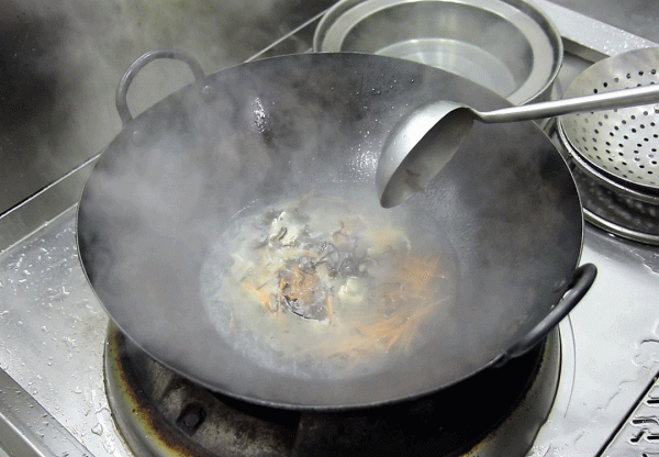 天冷喝湯最舒服，推薦6道湯的做法，滋補驅寒，開開心心過大年