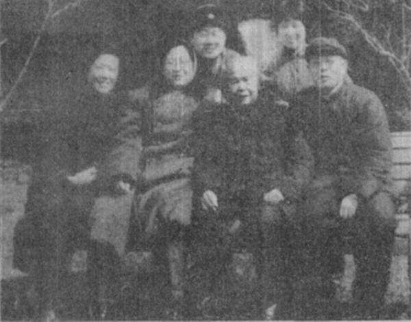 1983年，民政部為毛澤覃頒發烈士證書，001號導彈專家的身份暴露