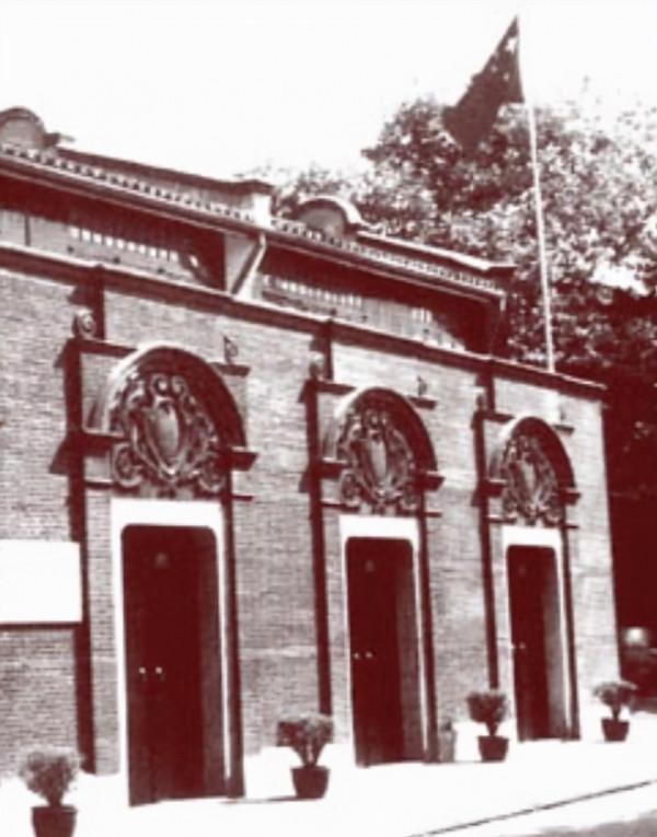 漢奸周佛海一生叛變三次,還經常尋花問柳,最終橫死在老虎橋監獄 漢奸周佛海一生叛變三次,還經常尋花問柳,最終橫死在老虎橋監獄