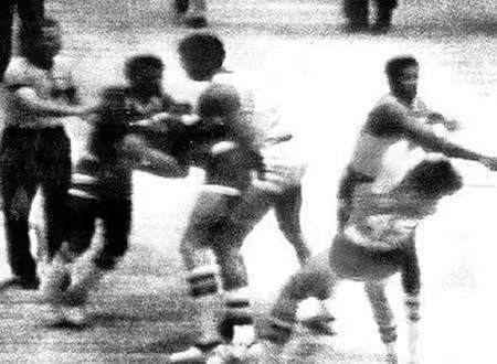 NBA五大打架事件!太暴力,一人被爆腦漿 NBA五大打架事件!太暴力,一人被爆腦漿