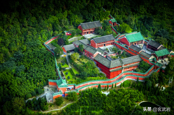 東漢時期武當道教產生的三大原因