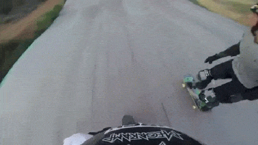 86個難得一見的照片，仙鶴踢飛老鷹，世界最早自拍，鞭腿的力量