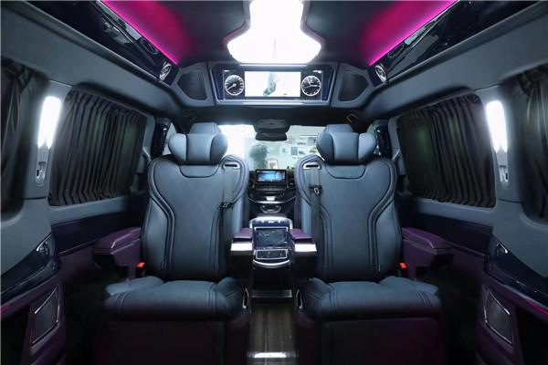 新款鉑馳維努斯系列黑金款七座商務車,義大利設計師聯合打造 新款鉑馳維努斯系列黑金款七座商務車,義大利設計師聯合打造