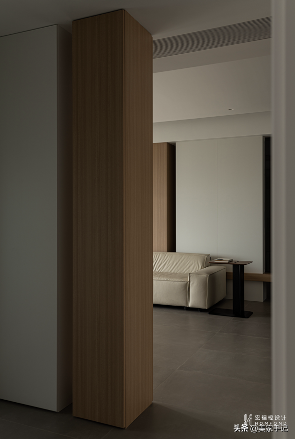 成都夫妻160㎡的家,堅持全屋打滿櫃子,效果不是一般的實用大氣 成都夫妻160㎡的家,堅持全屋打滿櫃子,效果不是一般的實用大氣