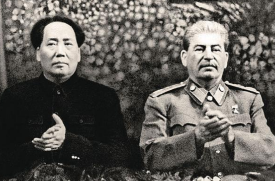 49年斯大林在蘇聯見到毛主席，握住他的手：你很年輕，很了不起