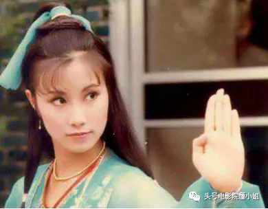 75歲羅家英罕見談大牌妻子：汪明荃很強勢，12年婚姻留下一個遺憾