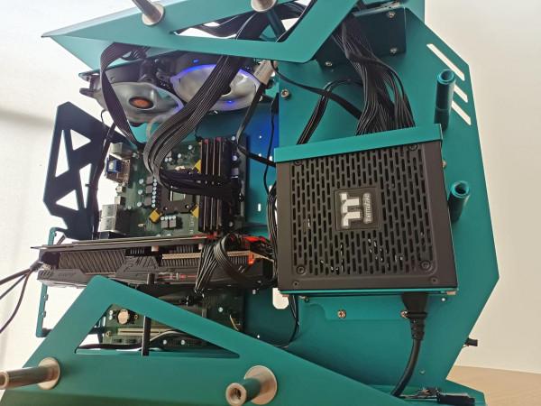 Tt鋼影650白金電源,蠻符合只選對的不選貴的的理性選擇產品標準 Tt鋼影650白金電源,蠻符合只選對的不選貴的的理性選擇產品標準