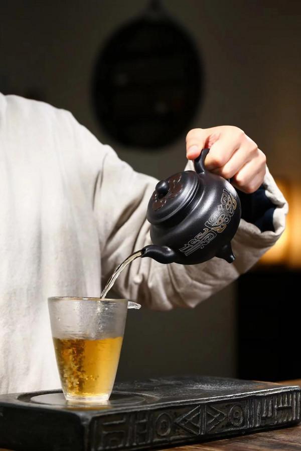 「大彬如意」（鑲嵌銀絲工藝）原礦一廠高黑料350cc秦國萍