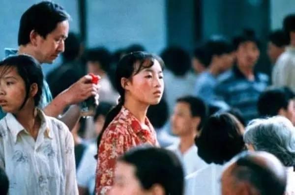 被嚴重低估的《狙擊手》，更像是講述張藝謀父女的故事