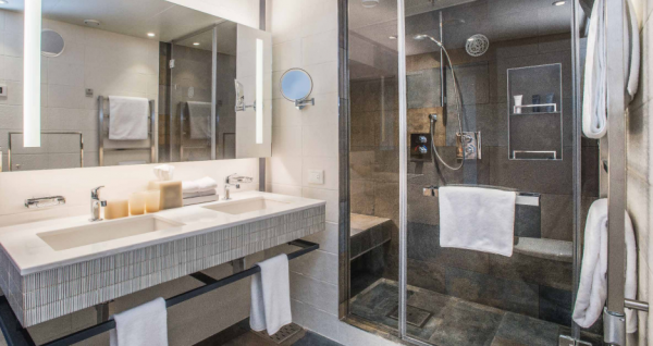 2021年12月，首艘中國籍奢華遊輪來啦！出海跨年，探秘南海