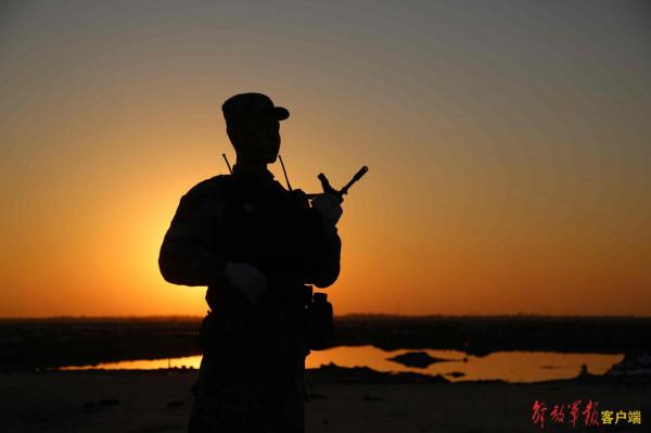 回首2021奮鬥征程,感受來自軍營的高燃時刻 回首2021奮鬥征程,感受來自軍營的高燃時刻