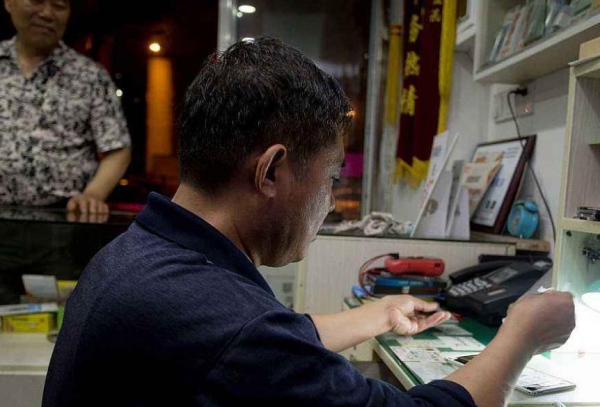 華為小米蘋果怎麼選?手機店老闆親述:沒這些功能的手機,不能買 華為小米蘋果怎麼選?手機店老闆親述:沒這些功能的手機,不能買