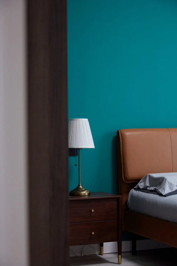 拆掉客廳改兩居，46㎡墨綠小家更高階，愛了