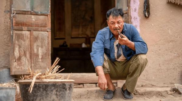 給過去一年“演技最好的10位老戲骨”排名，李幼斌第6，丁勇岱第2