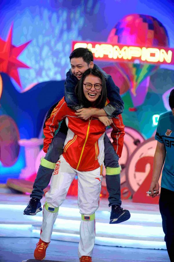 從哮喘到世界冠軍，傅園慧比很多人瀟灑和勵志，人生何來標準答案