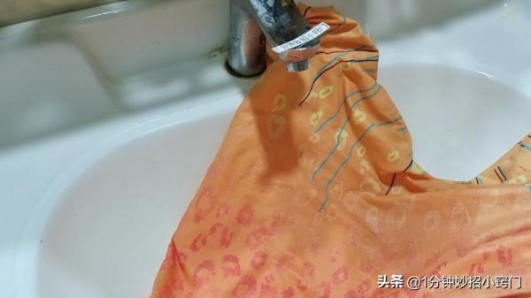床單血漬難清洗，教你簡單方法，新老血漬輕鬆洗乾淨，實用