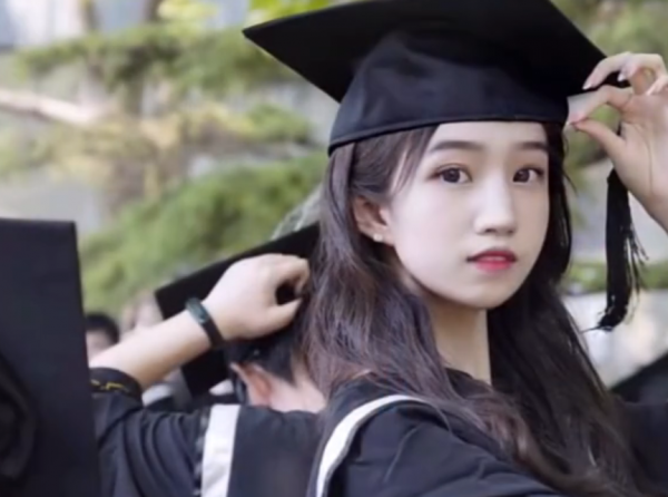 22歲北影女生成為火箭兵,為入伍增肥20斤,昔日照片顏值不輸明星 22歲北影女生成為火箭兵,為入伍增肥20斤,昔日照片顏值不輸明星