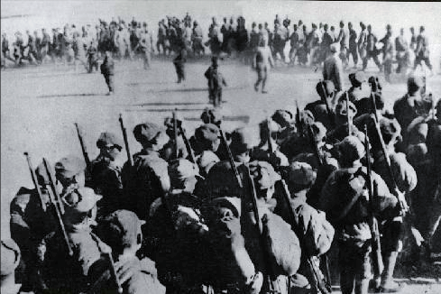 大將粟裕兩次先斬後奏，臨陣更改戰術，渡江戰役獲全勝