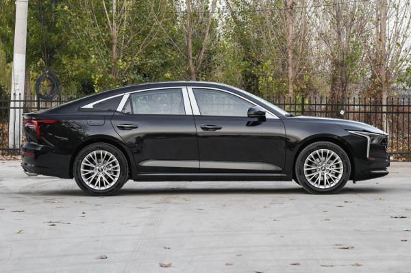 奔騰B70: 10萬元級家用車,顏值出色,來看看內裡是否合適 奔騰B70: 10萬元級家用車,顏值出色,來看看內裡是否合適