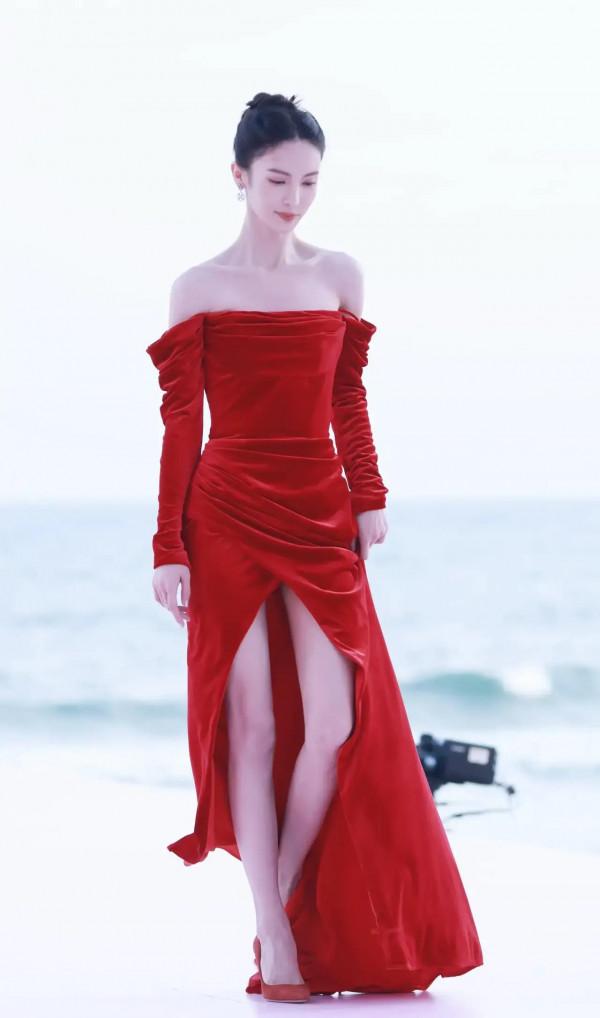 紅裙金晨美翻了 紅裙金晨美翻了