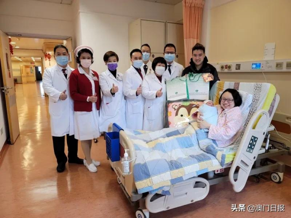 兩名虎寶寶搶閘出世