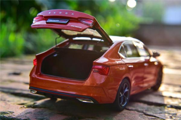 橙風破浪，明銳PRO能量橙車模外拍