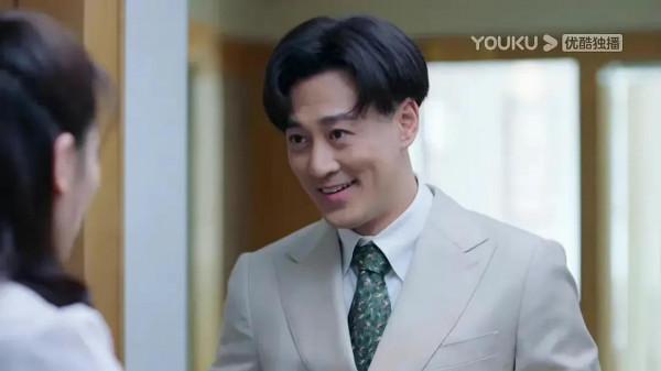 這還是你認識的那個林峰嗎？林峰線上求髮型，星辰眾星一起幫忙