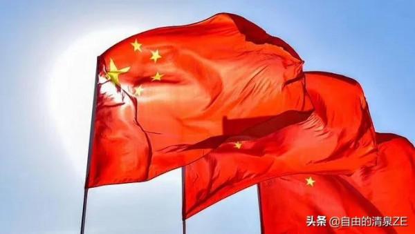 我就算逆境環繞，我面對也要帶著笑