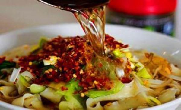 陝西當地人最愛吃的6種麵食，你吃過幾種？這其中有你的最愛嗎？