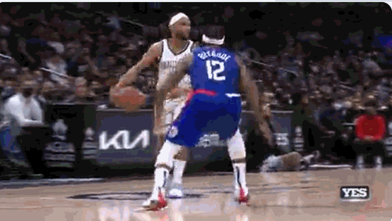 行雲流水！米爾斯背傳 哈登輕巧一拋 克拉克斯頓空中接力愉快吃餅