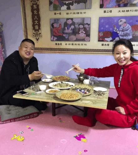 被質疑落魄街頭賣葡萄的“草帽姐”徐桂花,打了多少人的臉? 被質疑落魄街頭賣葡萄的“草帽姐”徐桂花,打了多少人的臉?