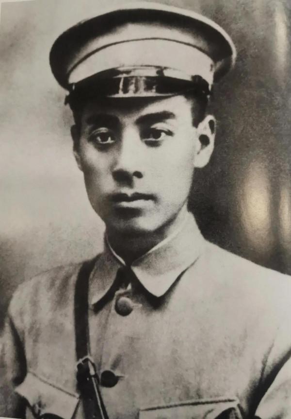 人民軍隊的主要建立人和領導人——周恩來的軍事思想 人民軍隊的主要建立人和領導人——周恩來的軍事思想