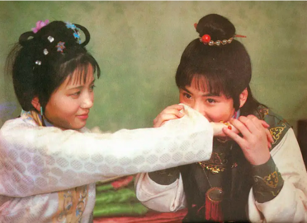 被低估的一部《紅樓夢》,大牌影后齊上陣,32年卻無人提及 被低估的一部《紅樓夢》,大牌影后齊上陣,32年卻無人提及