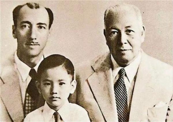 藍瓊纓14歲嫁何鴻燊，19歲生下何超瓊，為何還要到29歲才被公開？