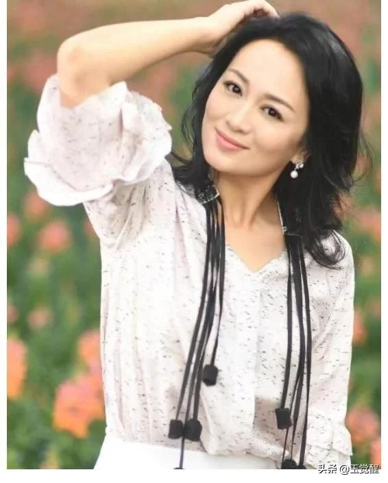 她是黃磊學生,出道22年不溫不火,如今成為母親專業戶 她是黃磊學生,出道22年不溫不火,如今成為母親專業戶