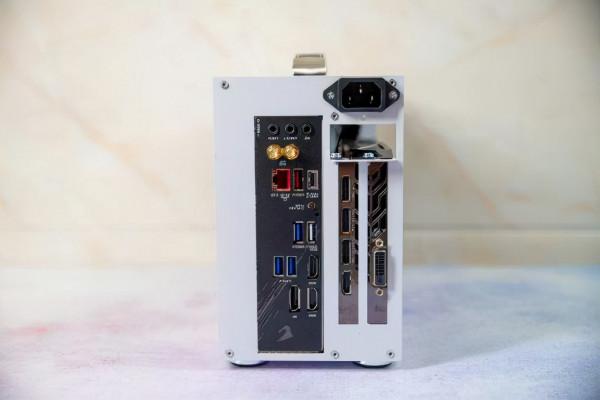 雕雖迷你，五臟俱全，技嘉 迷你雕 B550I AORUS PRO AX主機板裝機體驗