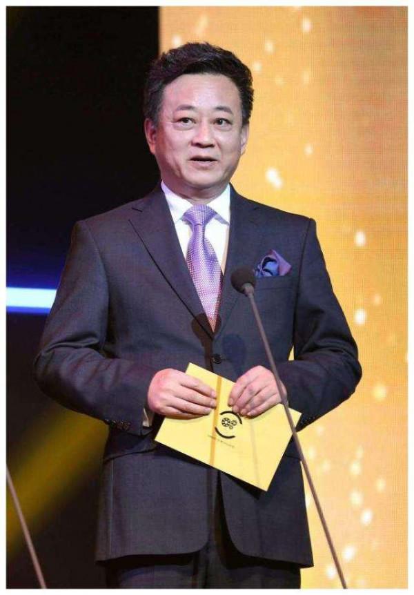 影后潘虹:離婚35年不戀愛,公然喊話思念前夫,她到底在追求什麼 影后潘虹:離婚35年不戀愛,公然喊話思念前夫,她到底在追求什麼