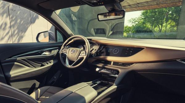 還有人覺得別克昂科旗是油老虎？上了輕混以後價效比直線飆升