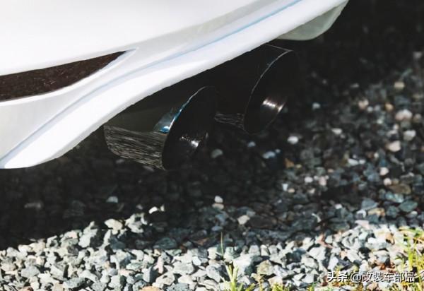 上得車展 下得賽道 外在優美 內在兇猛 七代高爾夫 R 上得車展 下得賽道 外在優美 內在兇猛 七代高爾夫 R