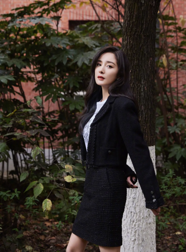 夢迴林蕭,楊冪的S形側顏太絕了 夢迴林蕭,楊冪的S形側顏太絕了