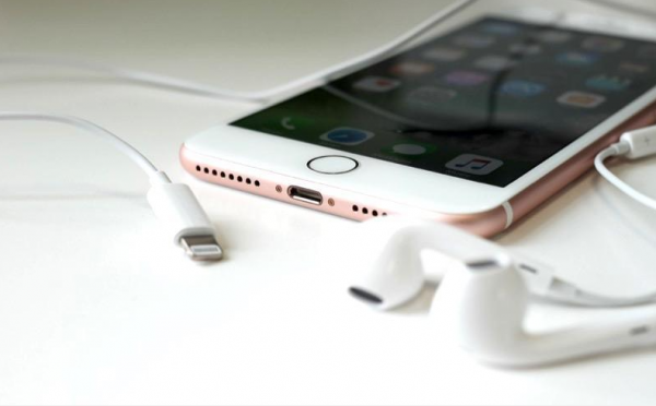 傳蘋果將推新版Lightning資料線！改善接頭易氧化損壞的痛點